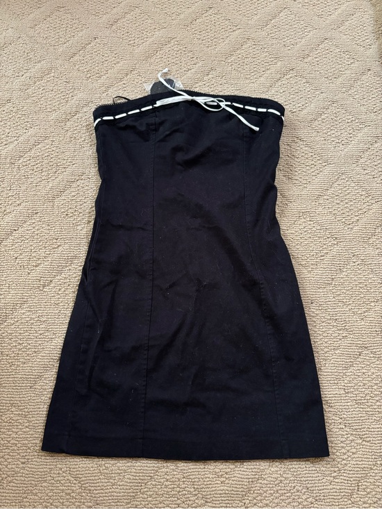 Garage Dresses & Skirts - Garage NWT strapless dress